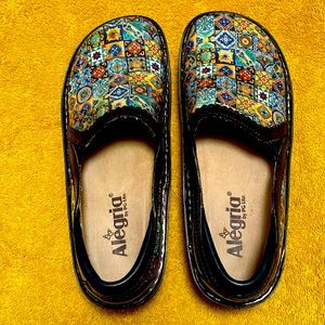 Algeria Debra Aztec Tile Leather slide on